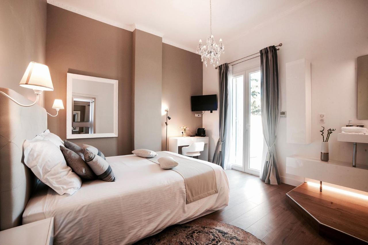 La Domitia - Maison D'Hotes, Massages & Bien-Etre Montbazin Exterior photo