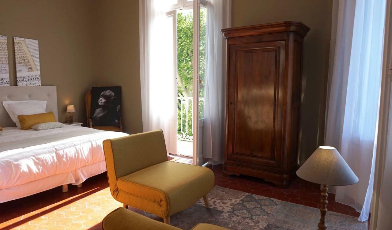 La Domitia - Maison D'Hotes, Massages & Bien-Etre Montbazin Exterior photo
