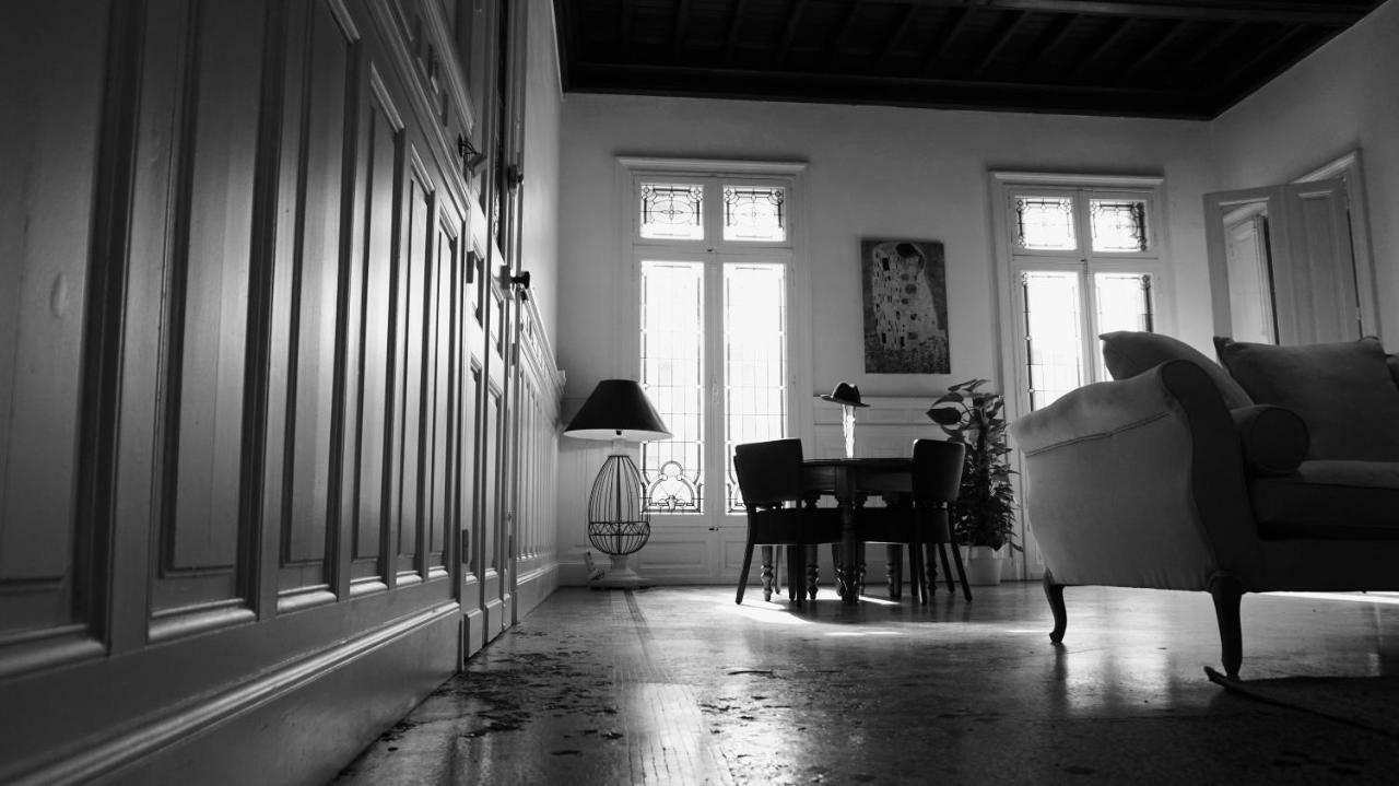 La Domitia - Maison D'Hotes, Massages & Bien-Etre Montbazin Exterior photo